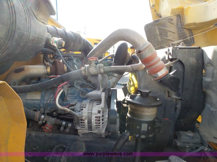 image for item L3640 2007 International CE200 school bus