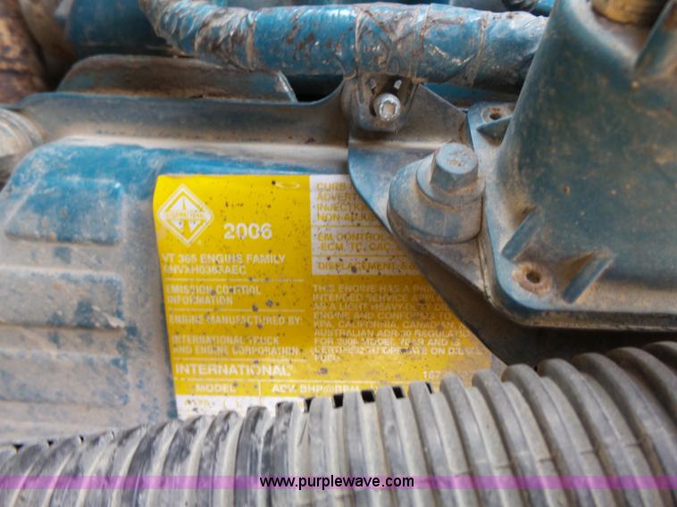 image for item L3640 2007 International CE200 school bus