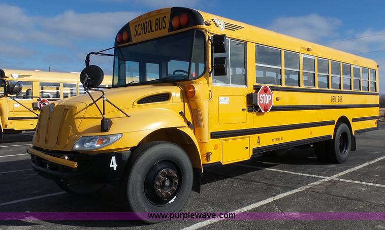image for item L3641 2006 International CE school bus