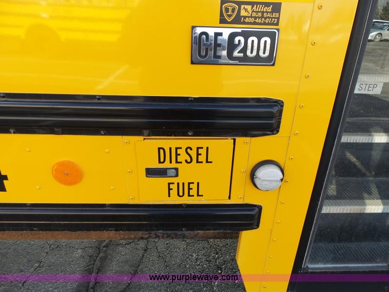 image for item L3641 2006 International CE school bus