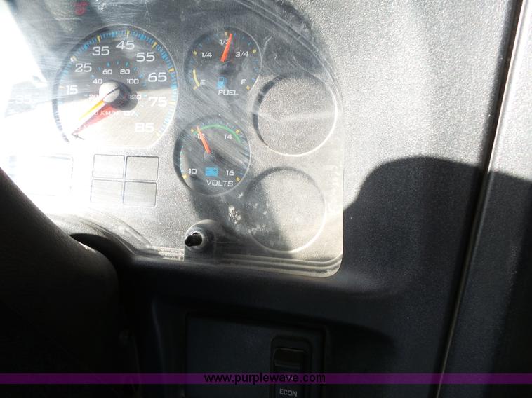 image for item L3641 2006 International CE school bus