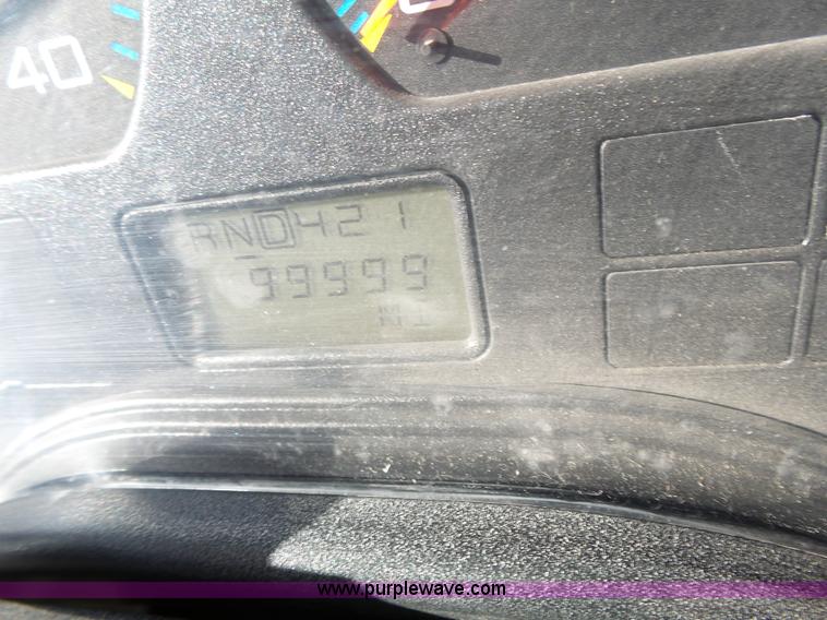 image for item L3641 2006 International CE school bus