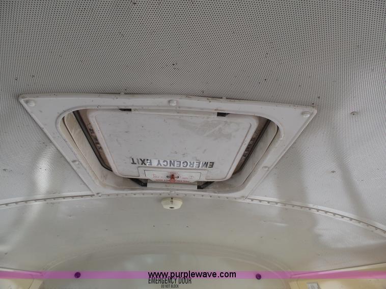 image for item L3641 2006 International CE school bus