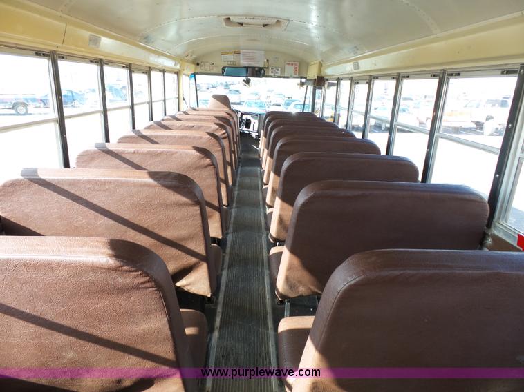 image for item L3641 2006 International CE school bus