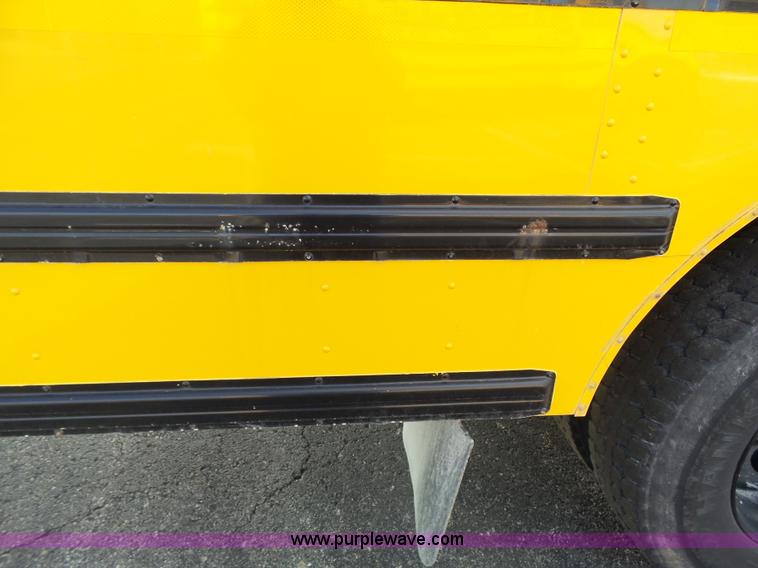 image for item L3642 2005 International CE200 school bus