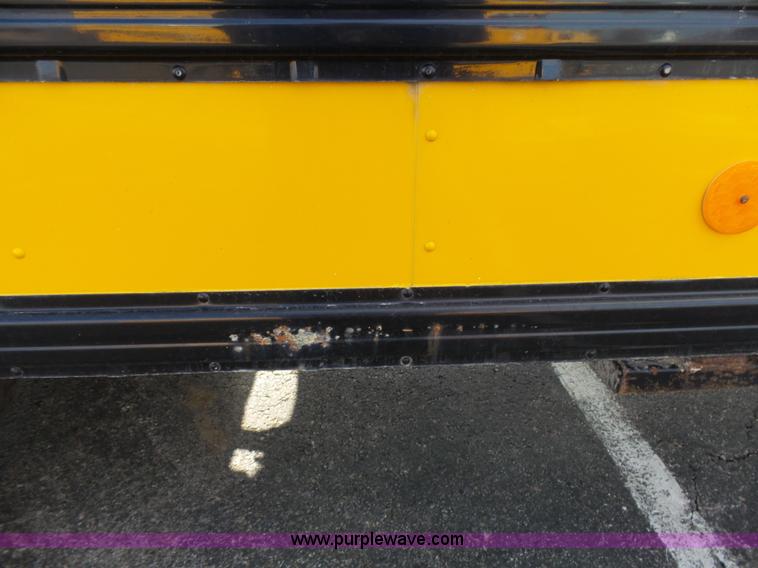 image for item L3642 2005 International CE200 school bus