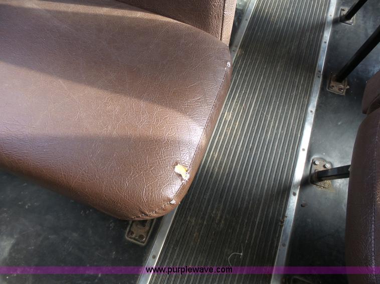 image for item L3642 2005 International CE200 school bus