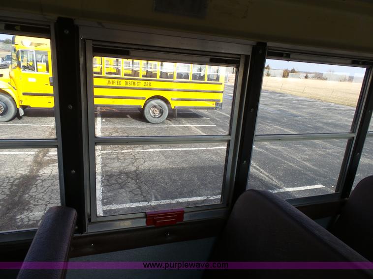 image for item L3642 2005 International CE200 school bus