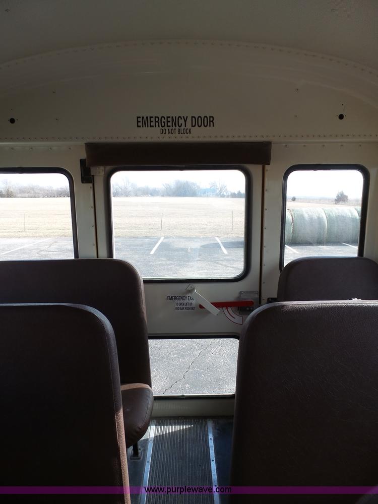 image for item L3642 2005 International CE200 school bus