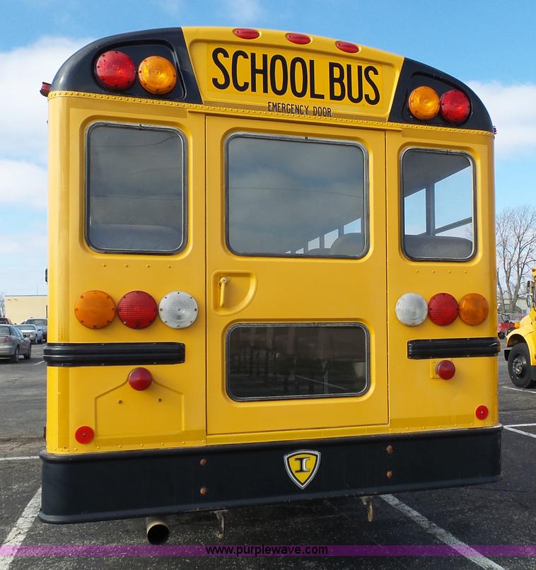 image for item L3643 2005 International CE200 school bus