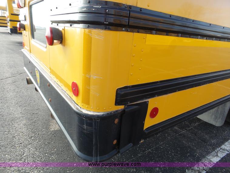 image for item L3643 2005 International CE200 school bus