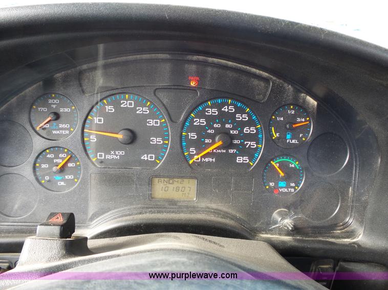 image for item L3643 2005 International CE200 school bus