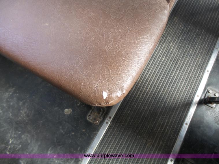 image for item L3643 2005 International CE200 school bus