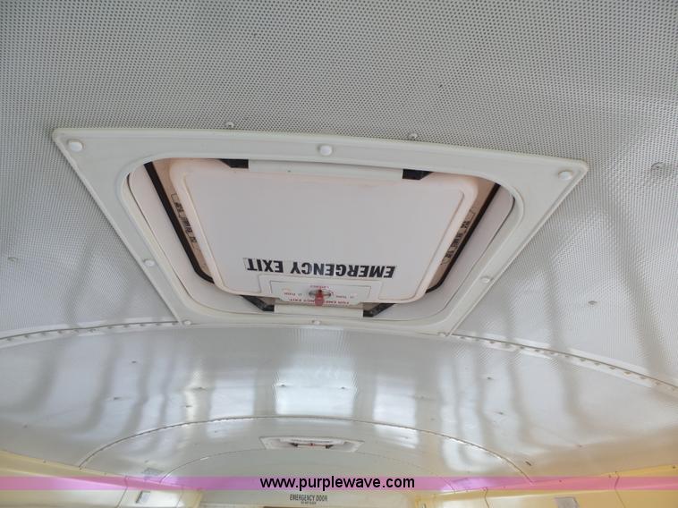 image for item L3643 2005 International CE200 school bus