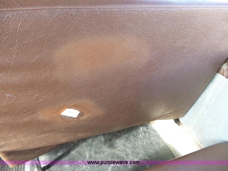 image for item L3643 2005 International CE200 school bus