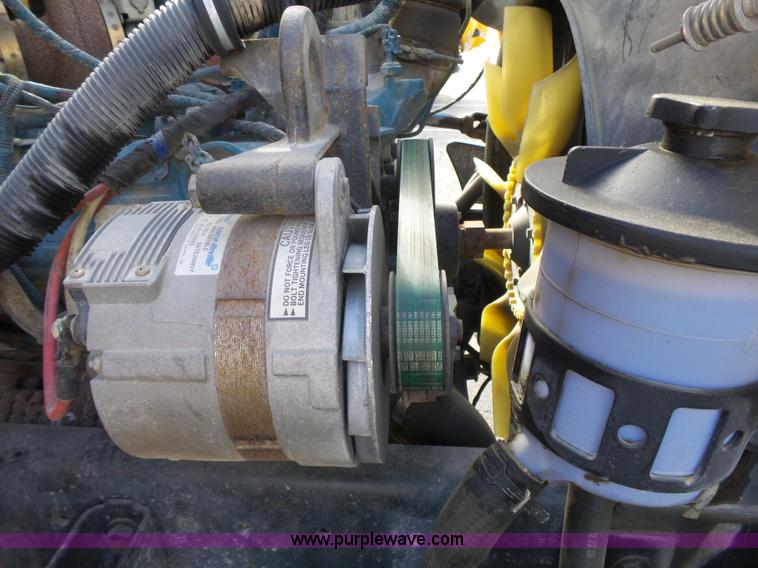 image for item L3643 2005 International CE200 school bus