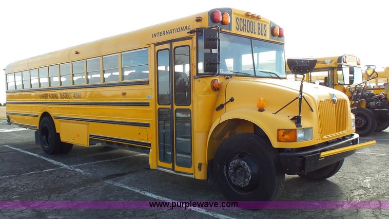 image for item L3644 2001 International Conventional IC school bus