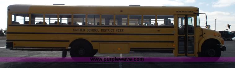 image for item L3644 2001 International Conventional IC school bus