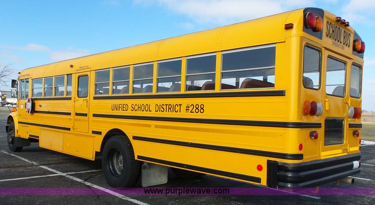 image for item L3644 2001 International Conventional IC school bus