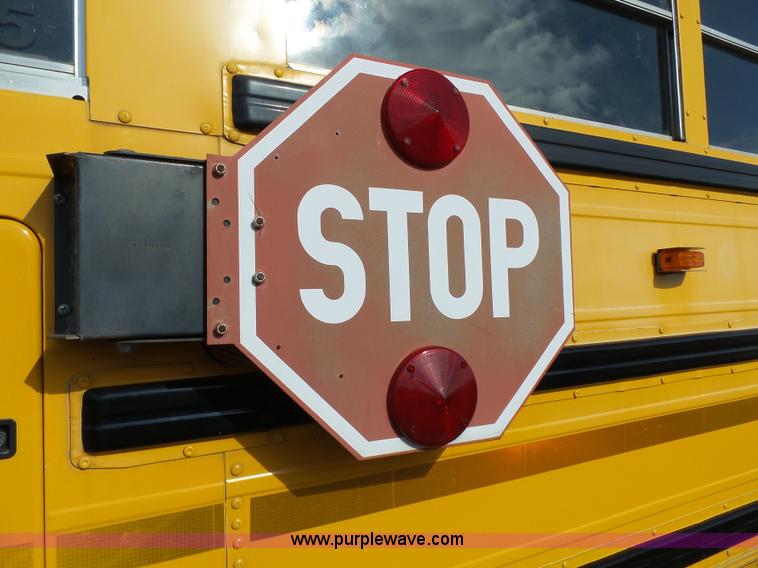 image for item L3644 2001 International Conventional IC school bus