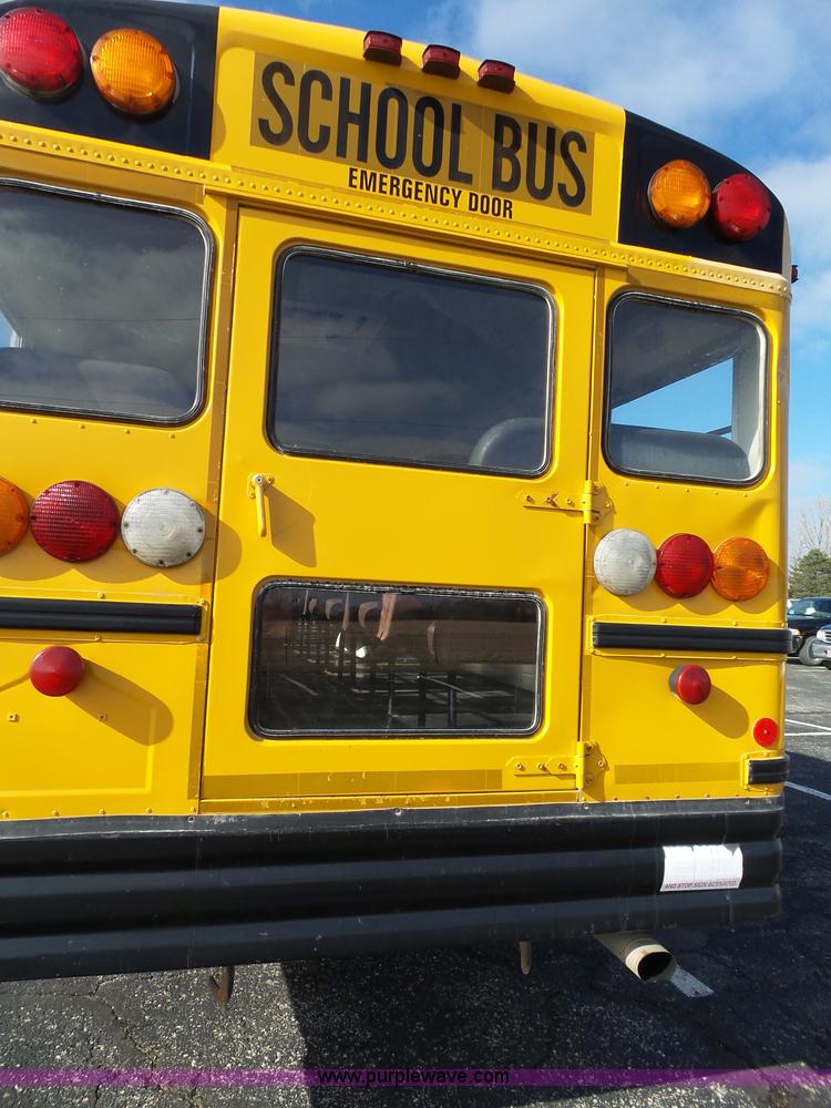 image for item L3644 2001 International Conventional IC school bus