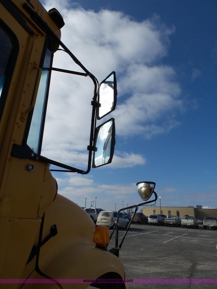 image for item L3644 2001 International Conventional IC school bus