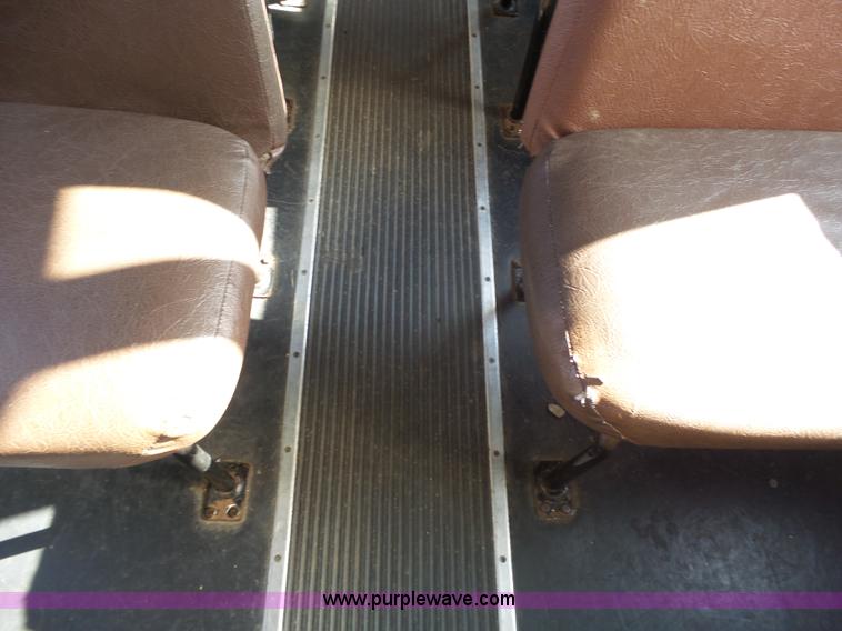 image for item L3644 2001 International Conventional IC school bus