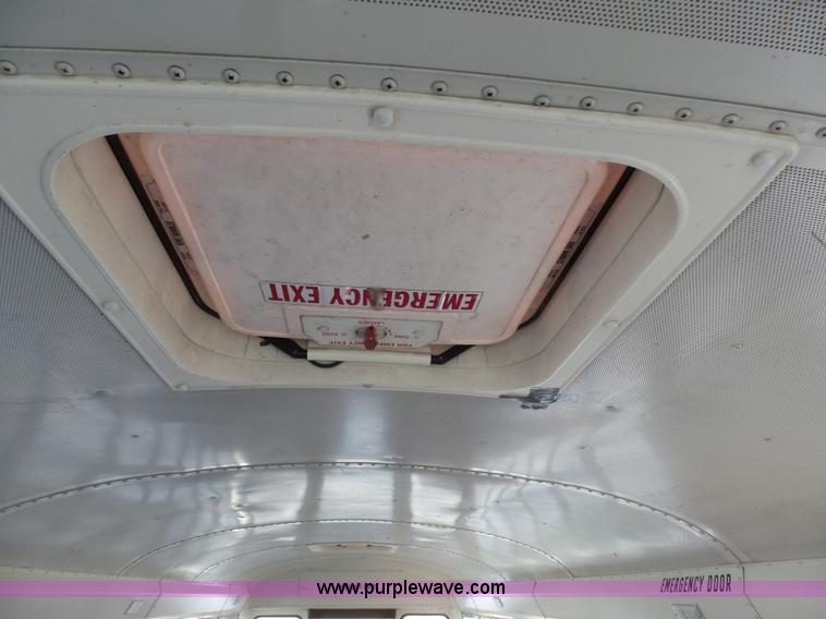 image for item L3644 2001 International Conventional IC school bus