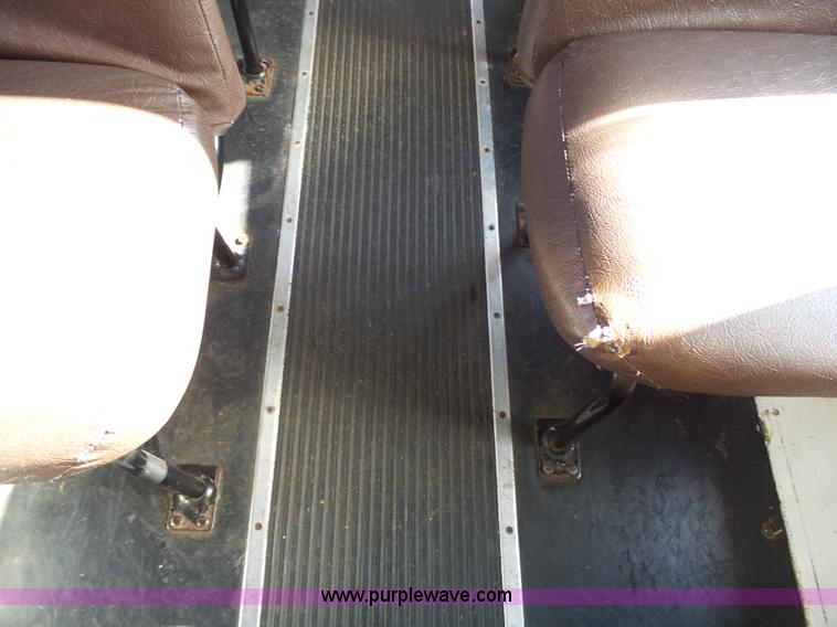 image for item L3644 2001 International Conventional IC school bus