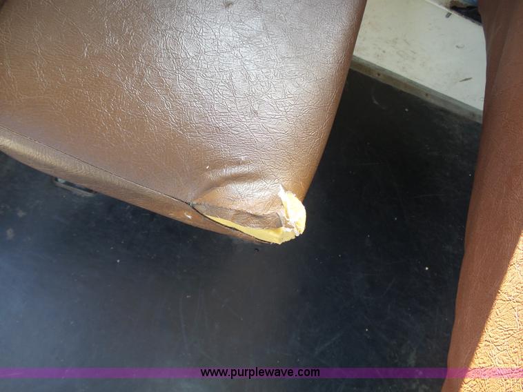 image for item L3644 2001 International Conventional IC school bus