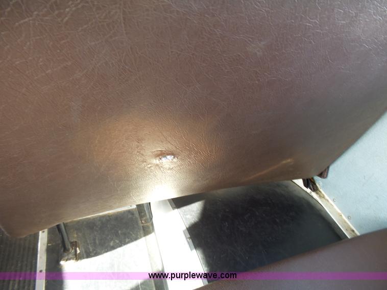 image for item L3644 2001 International Conventional IC school bus