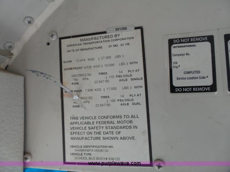 image for item L3644 2001 International Conventional IC school bus