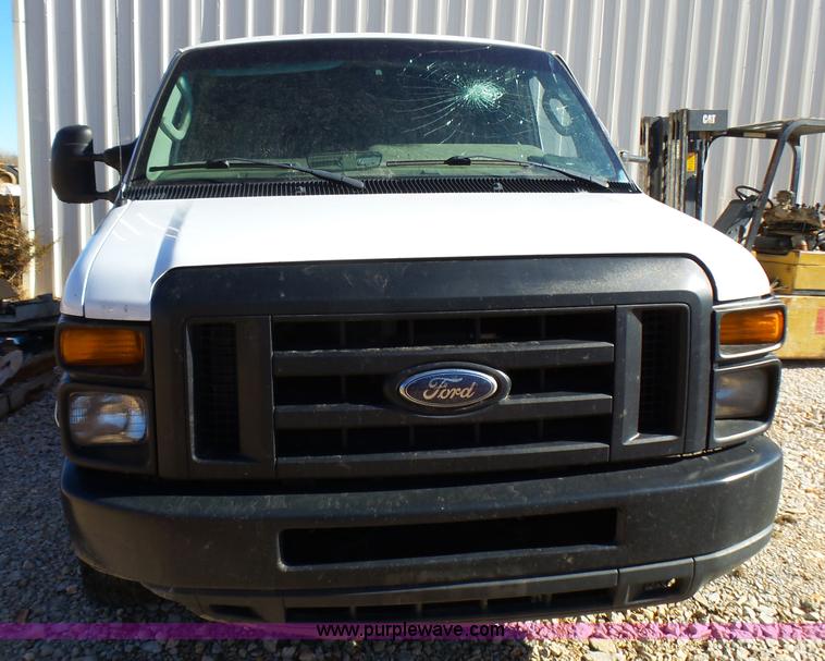 image for item L5397 2011 Ford E350 Super Duty Extended van