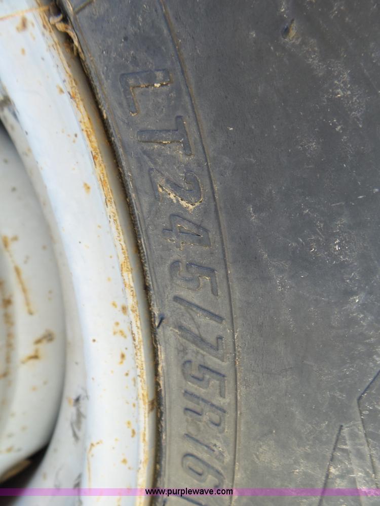 image for item L5397 2011 Ford E350 Super Duty Extended van