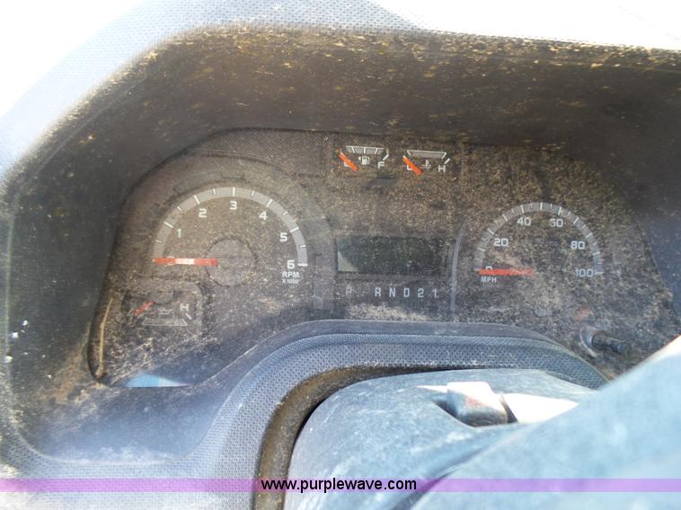 image for item L5397 2011 Ford E350 Super Duty Extended van