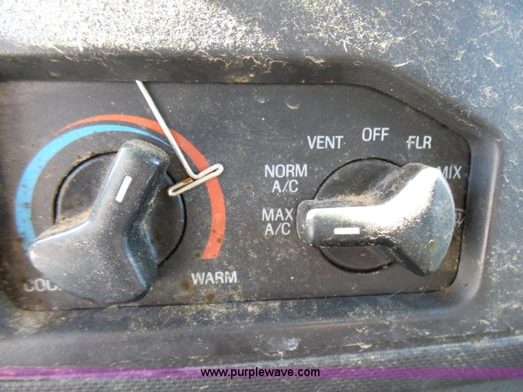 image for item L5397 2011 Ford E350 Super Duty Extended van