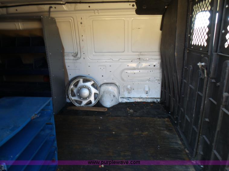 image for item L5397 2011 Ford E350 Super Duty Extended van