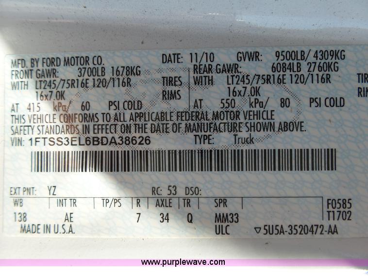 image for item L5397 2011 Ford E350 Super Duty Extended van