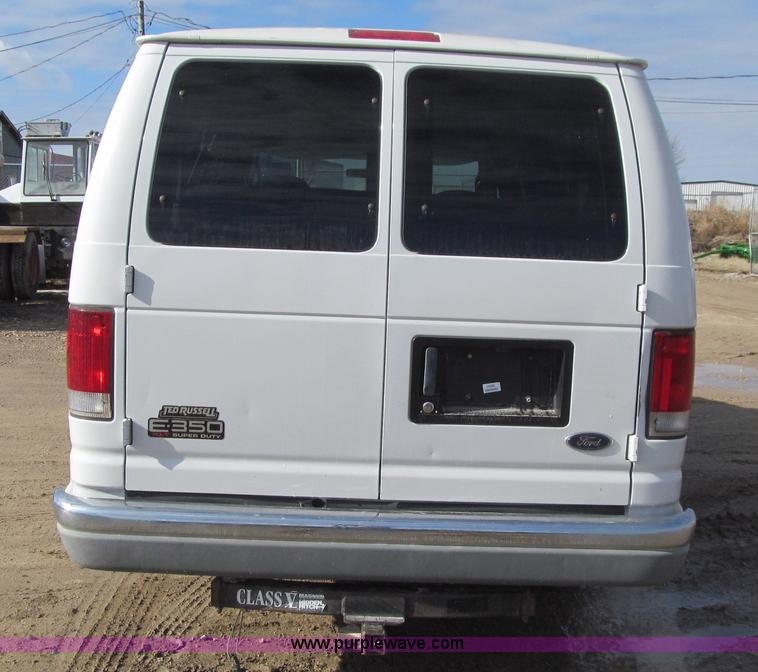 image for item L5507 2003 Ford E350 Extended van