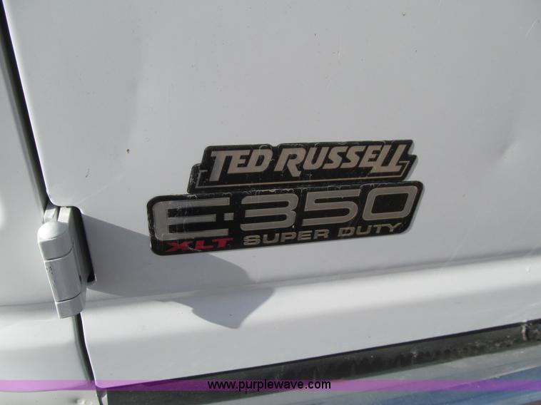 image for item L5507 2003 Ford E350 Extended van