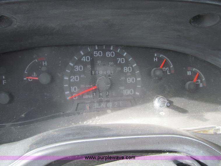 image for item L5507 2003 Ford E350 Extended van