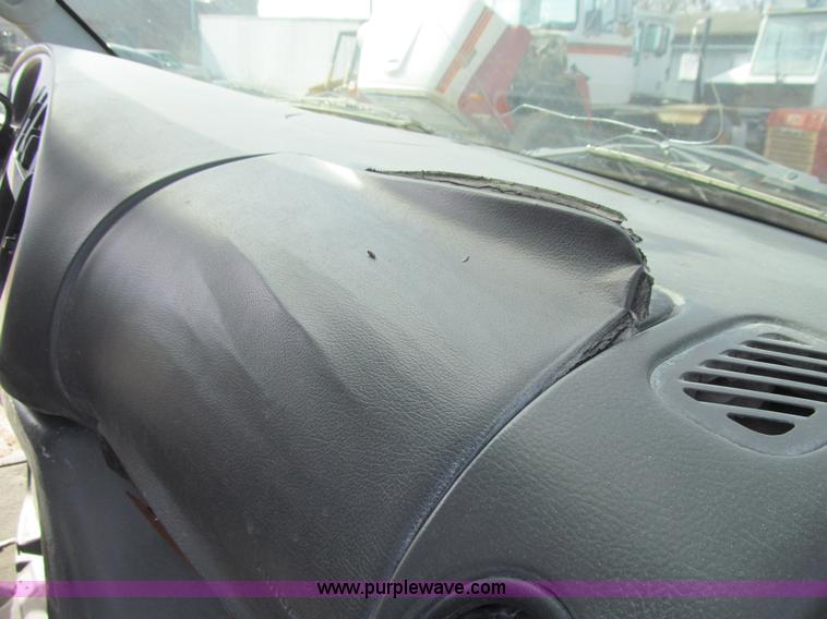 image for item L5507 2003 Ford E350 Extended van