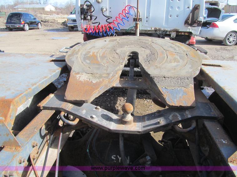 image for item L5517 1988 Ford LN8000 semi truck