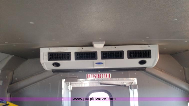 image for item L6089 2010 Ford 801 bus