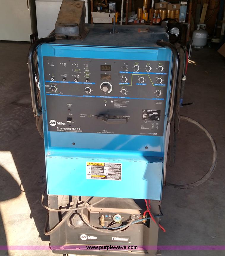 image for item L6103 Miller Syncrowave 250DX welder