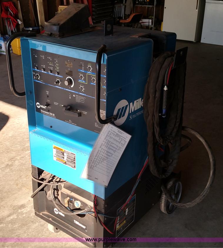 image for item L6103 Miller Syncrowave 250DX welder