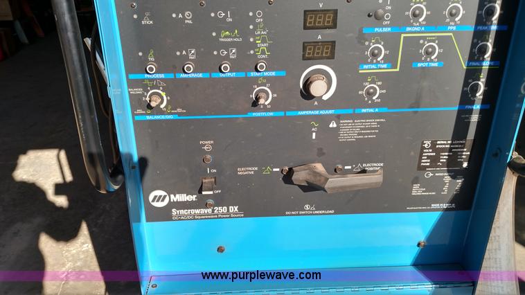 image for item L6103 Miller Syncrowave 250DX welder