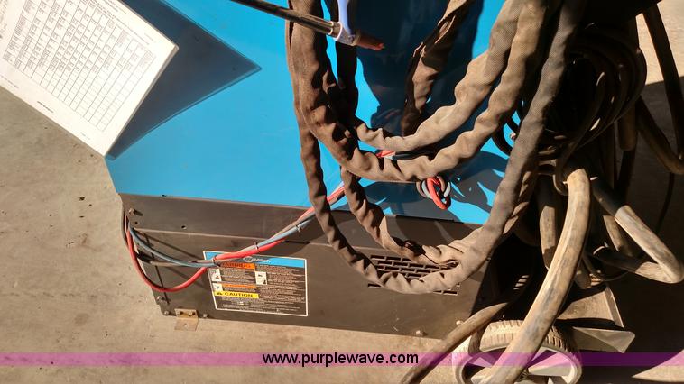 image for item L6103 Miller Syncrowave 250DX welder