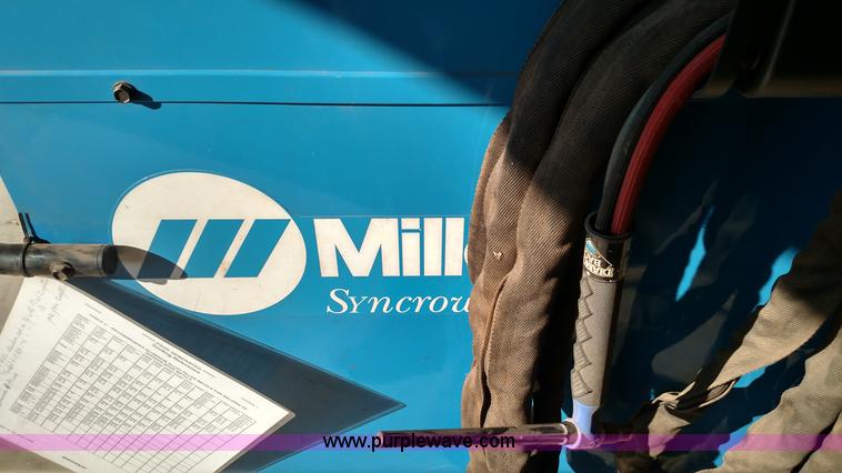 image for item L6103 Miller Syncrowave 250DX welder