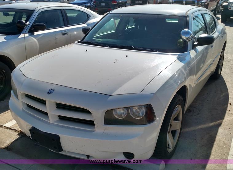 image for item L6107 2007 Dodge Charger